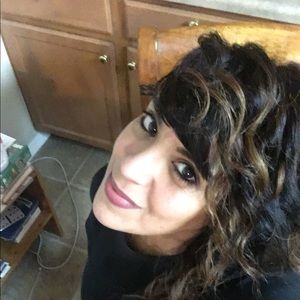 Meet your Posher, Vicky